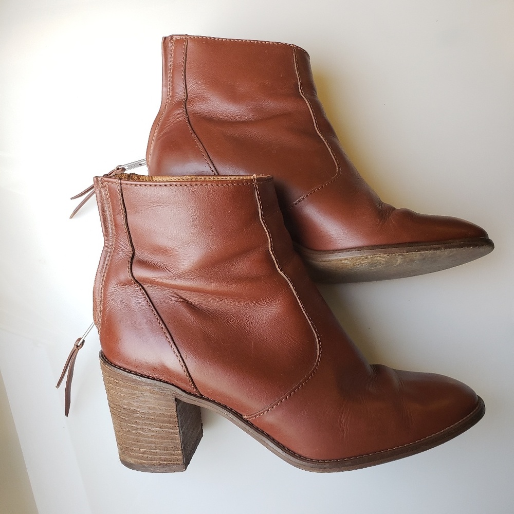 Like New Madewell Caramel Leather Ankle Booties